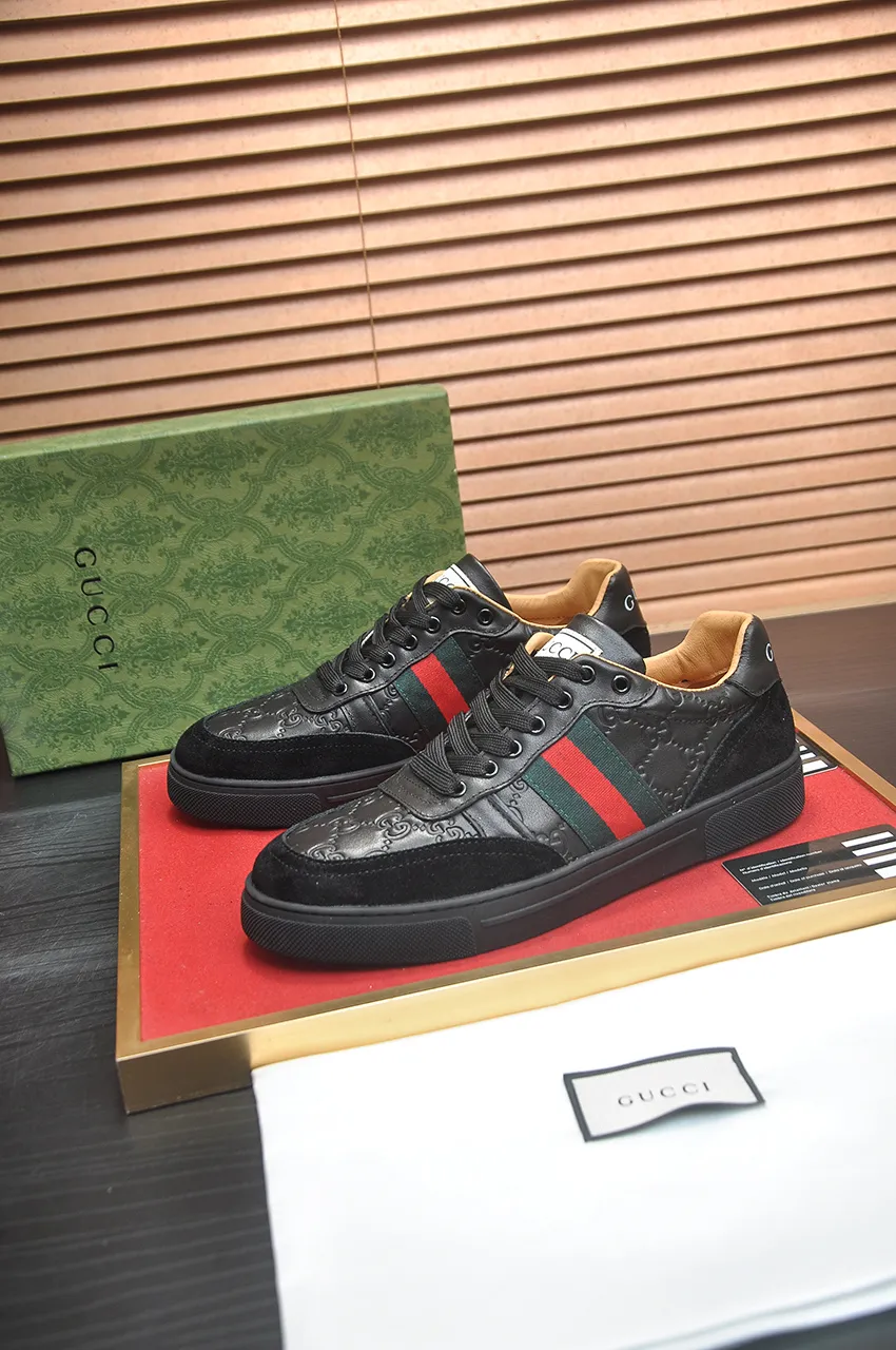 Men's shoes 💰480💶【GUCCI】1:1 men's sports shoes from the official website are now on the market. They are made of original silk cowhide + first-layer sheepskin lining, plus the original 1:1 comfortable outsole from the official website. Fashionable and versatile, super comfortable and breathable! Available in 2 colors: black, standard shoe size 38/45 (custom-made size 45 is non-refundable)